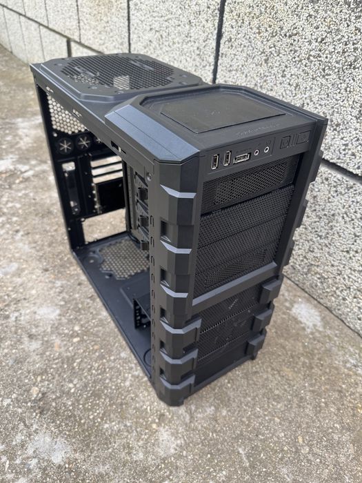 Кутия за компютър Cooler Master HAF 912 и 922