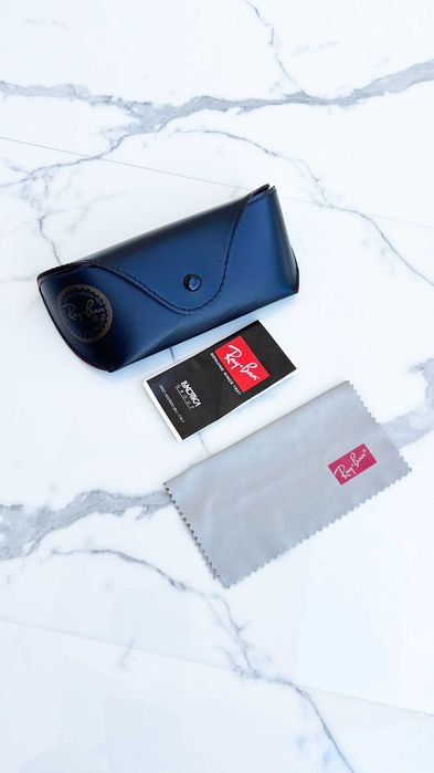 Toc de protectie Ray Ban cu laveta
