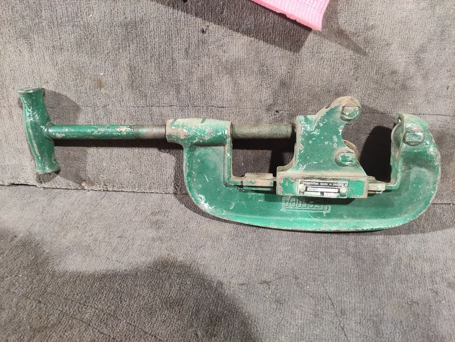 Масивен професионален тръборез РТ3 – Ремонтна база Нова Загора
​Тек