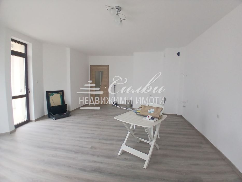 Продава се Двустаен апартамент в Шумен, Томбул джамия - 68 кв.м за 1013 €/кв.м - Снимка #1