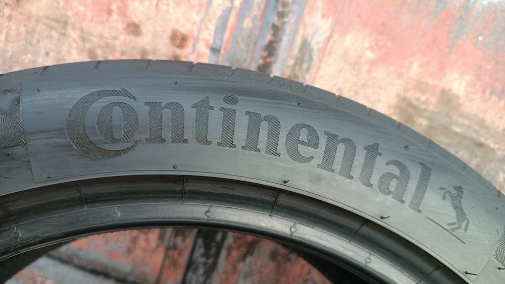 225/45/17 Continental