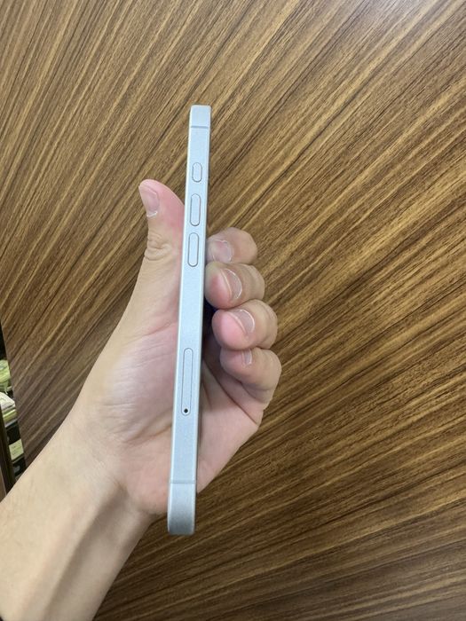 Iphone 16 128gb sim kartali