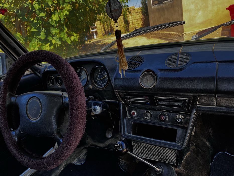 Ваз-Жигули-2106 white