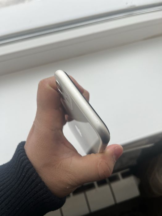 Iphone 11/128 белый