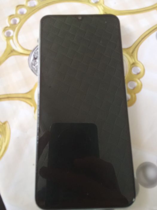 Продам телефон с каропками