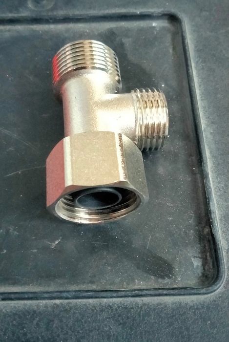 Многофункционален тройник 3/4-1/2-3/4