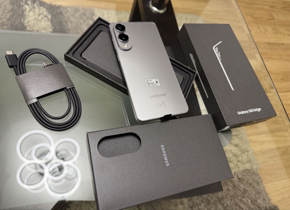 Samsung s25 edge (titanium silver) 256/12 gb ram