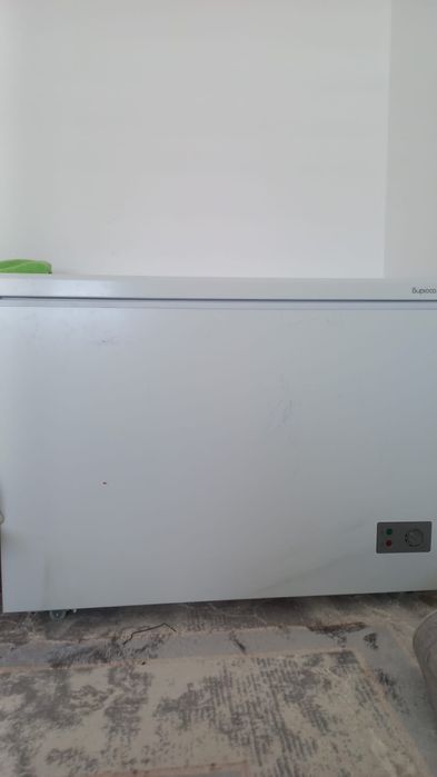 Продам морозильник