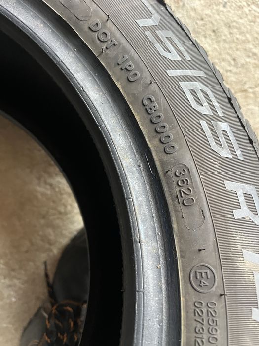 175/65 R14  de iarna M+S.