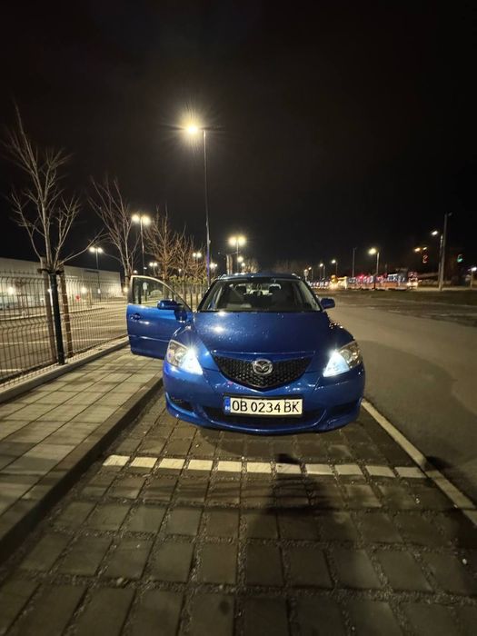 Продавам Mazda 3