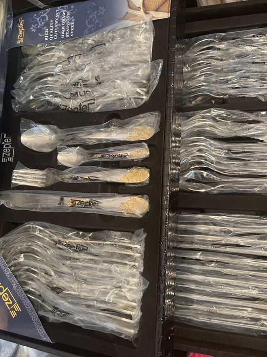 Набор столовых приборов