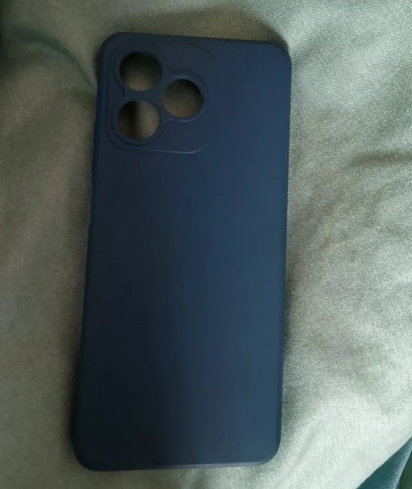 Продам 4 чехла на Realme note 50