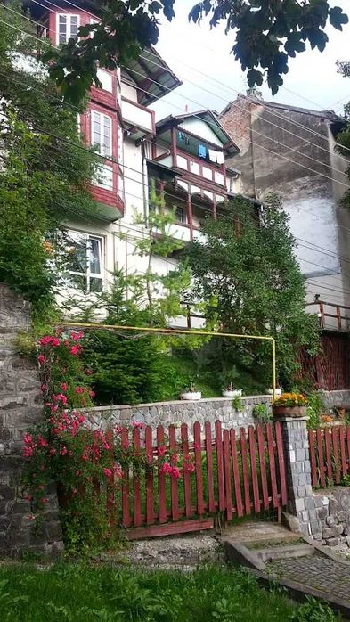 Vila inchiriat Sinaia  Craciun și Revelion - Langa Castelul Peles