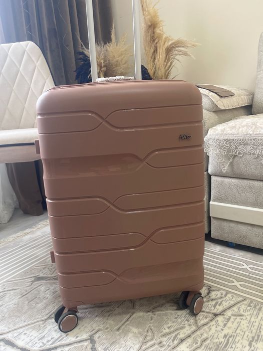 Чемодан  для путешествий  модел pp прочный средний и маленький