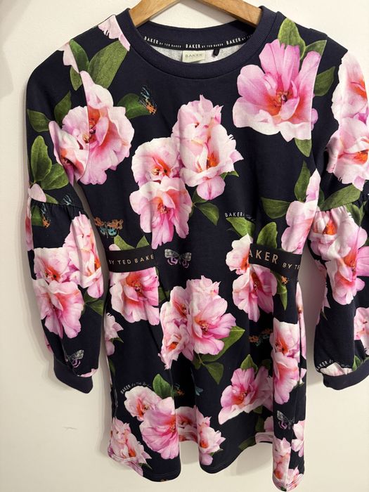 Rochita Ted Baker marimea 140 cm