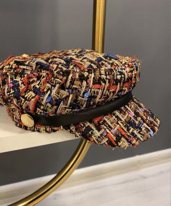 Дамски шапки