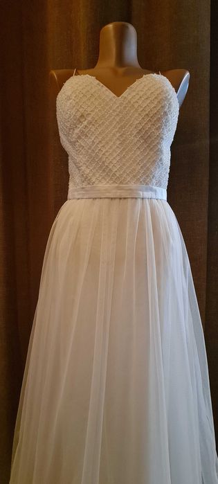 Rochie alba de mireasa ori de ocazie