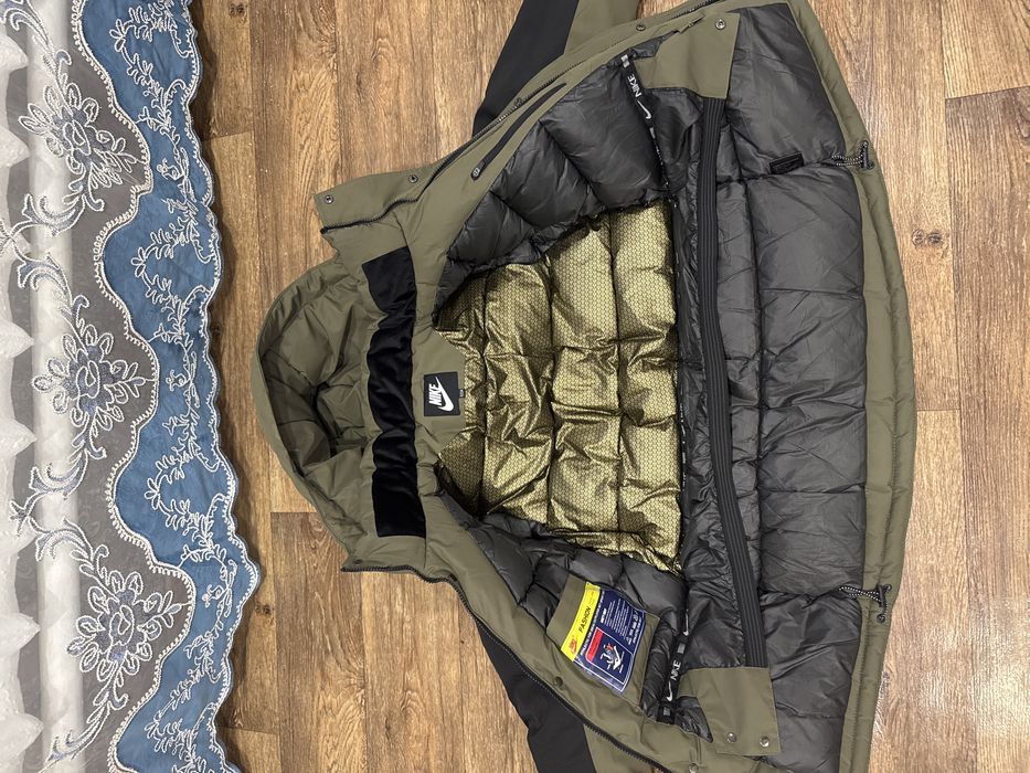 Продам куртку новая