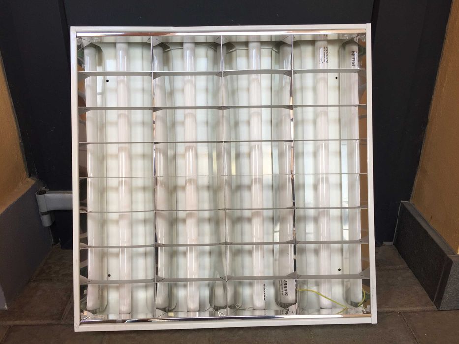 Lampi tavan incastrabile, inclusiv cu neoane !