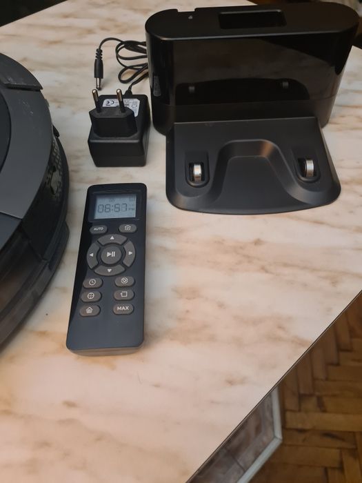 Прахосмукачка робот Oskar