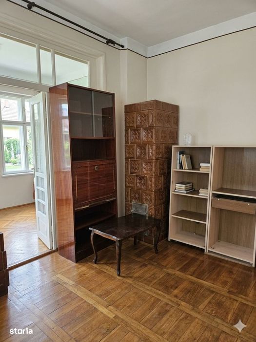 Casa 3 camere, curte 400mp, Brătianu