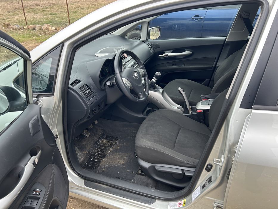 Toyota Auris Тойота Аурис 2.2 dcat 177 кс на части