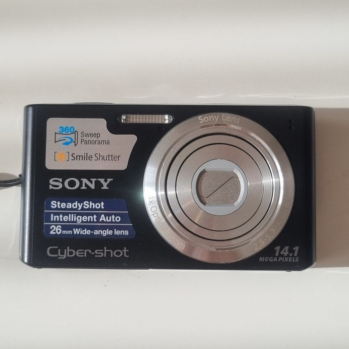Компактен фотоапарат Sony Cyber shot w610