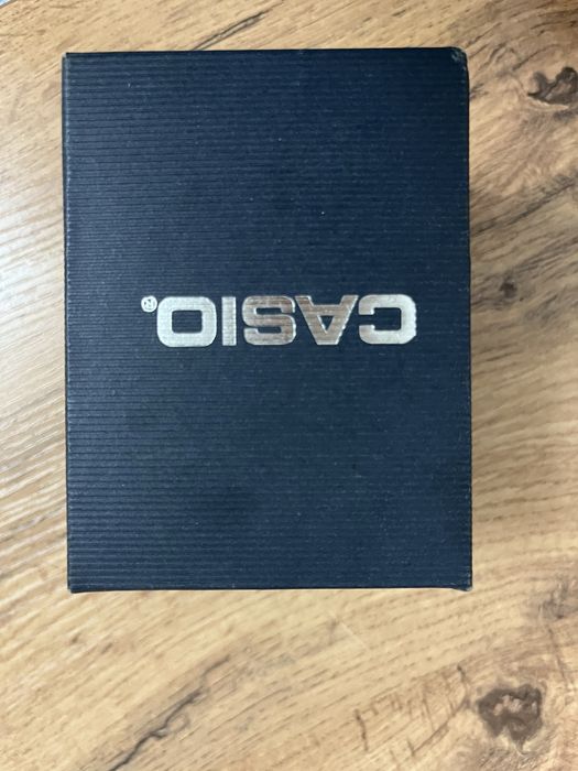 Продам новые часы