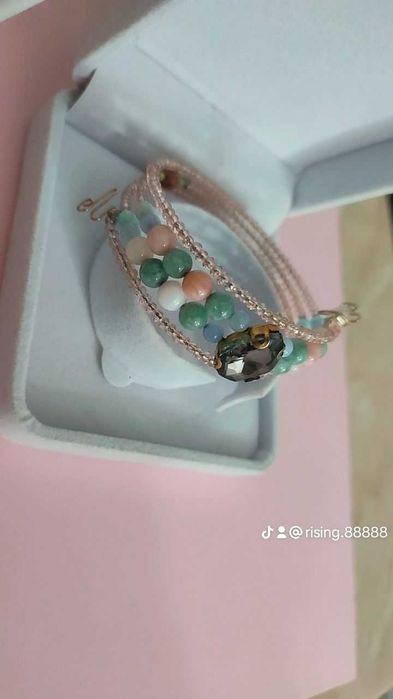 Гривна за женската енергия и елегантност в ежедневието