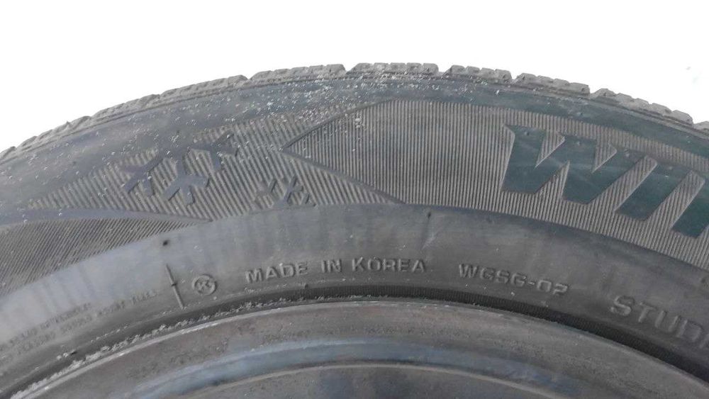 Продам зимние шины липучка 195/60/R15 с дисками 4 шт