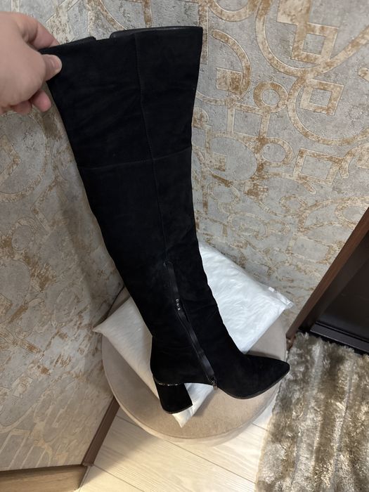 Замшевые сапоги ботфорты