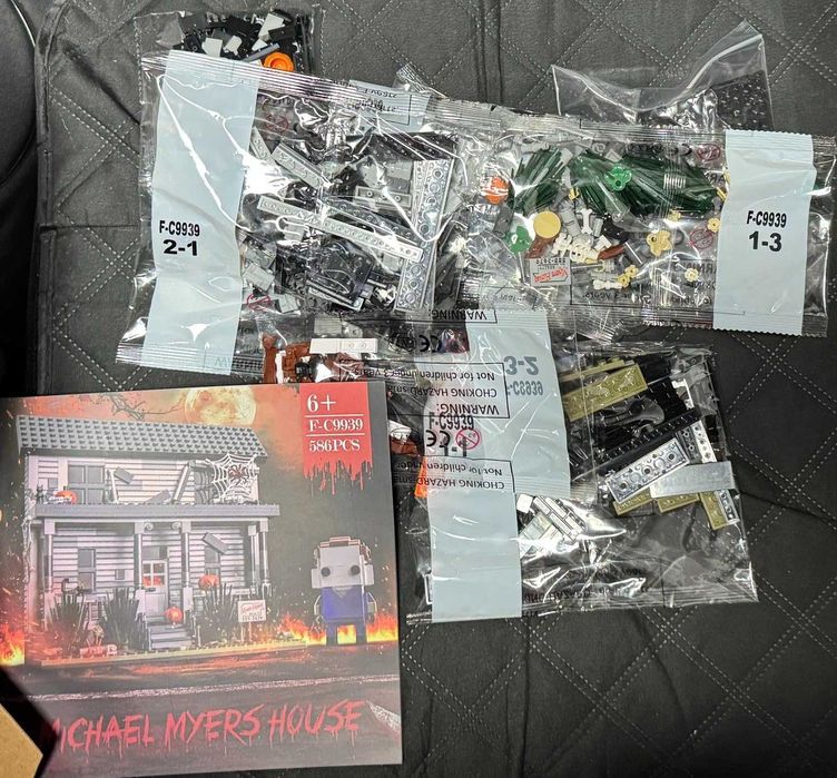 Комплект за изграждане на къща на Майкъл Маерс (586 части)