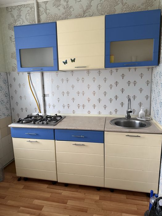 Продам кух гарнитур срочно