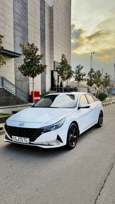 Hyundai Elantra 2022 1.6 L