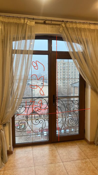 Пластиковые витражные окна б/у