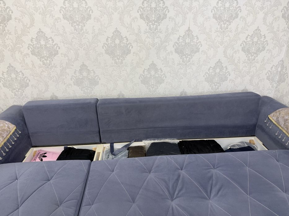 Продам диван книжка