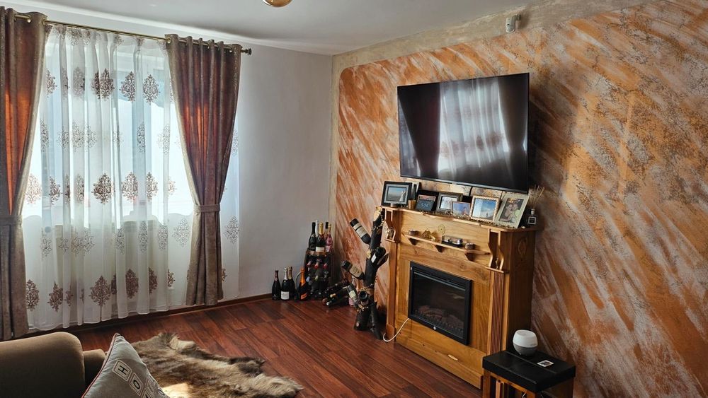 Casa Propietar P+E in Osoi La 18 km de Iasi / 216mp.utilli / Teren1400mp. Curte amenajata. Pret195000eoro. 0744565978