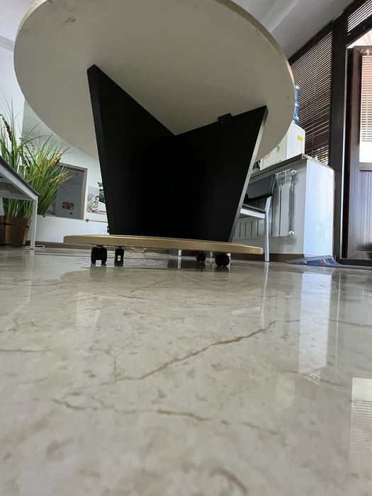 Продам журнальный стол