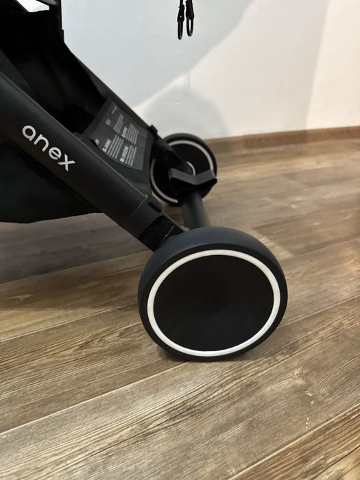 Продам коляску Anex air x