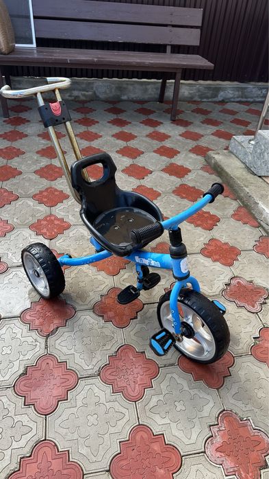 Велосипед трехколесный