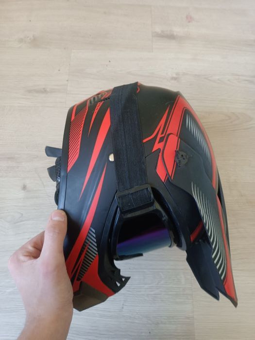 Продам резину эндуро и шлем