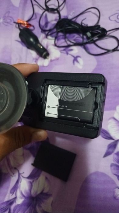 camera auto cu acumulator si incarcator la priza bricheta.