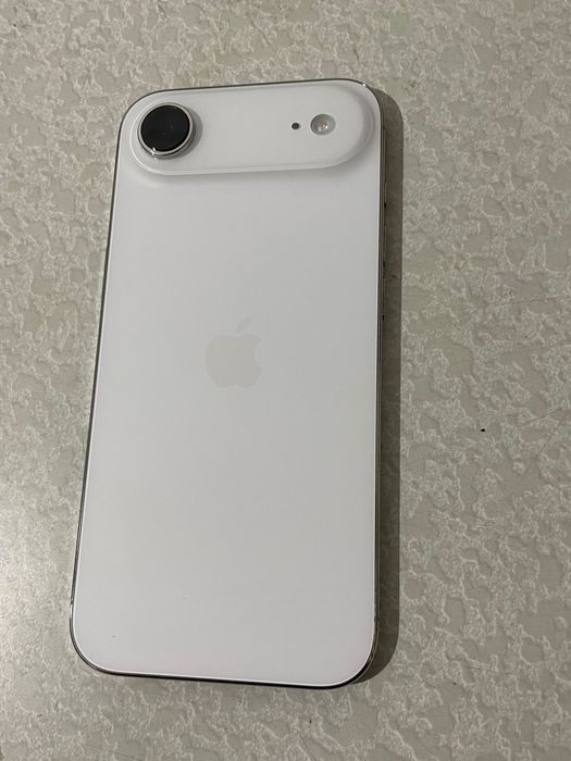 iPhone 17 air с гарантии