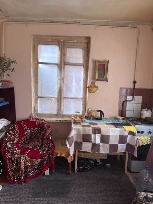 Продаётся дом по цене земли 5,5 соток метро Чинор