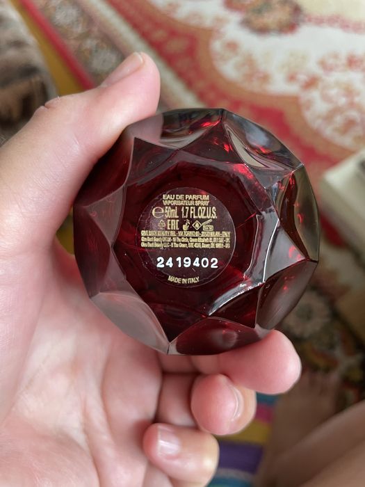 Продам парфюм. Elie Saab. Elixir.