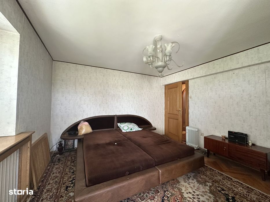 Agentia imobiliara VIGAFON vinde casa 5 camere Pietrosani