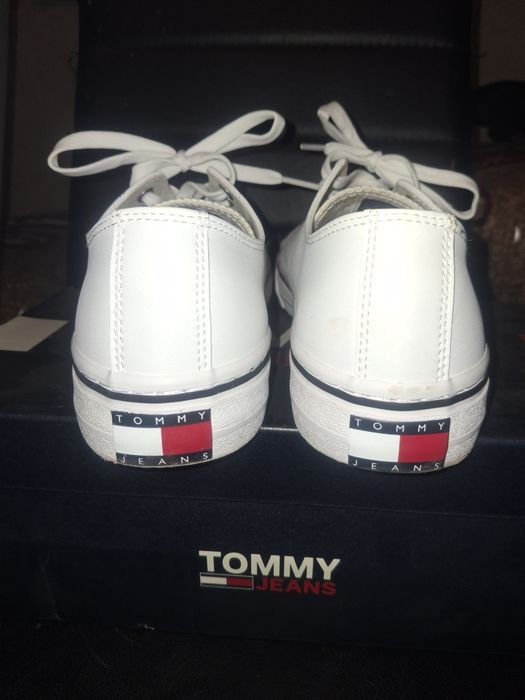 Маратонки , сникъси