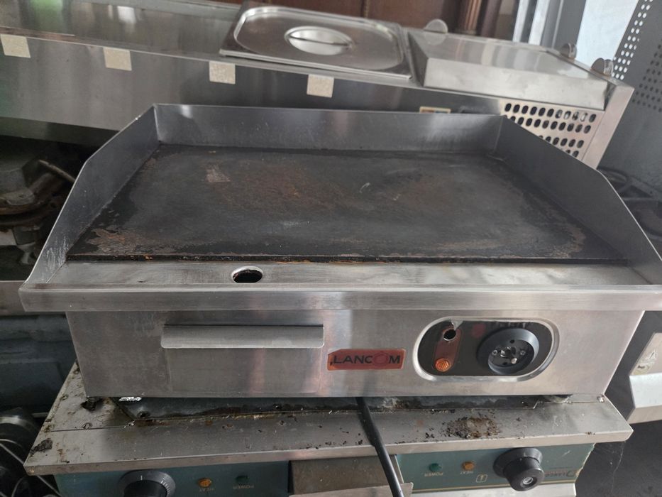 Grill de banc sau cu banc, electric sau gaz, inox