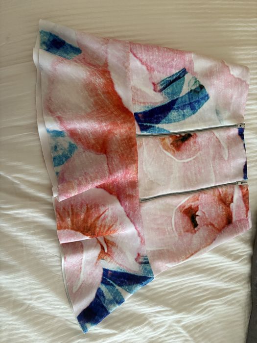 Къси поли Mango и Zara