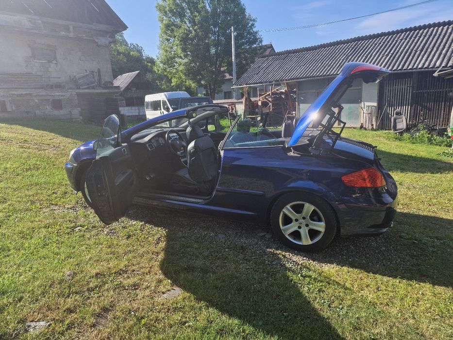 Dezmembrez Toyota yaris 1.0 vvti 2002